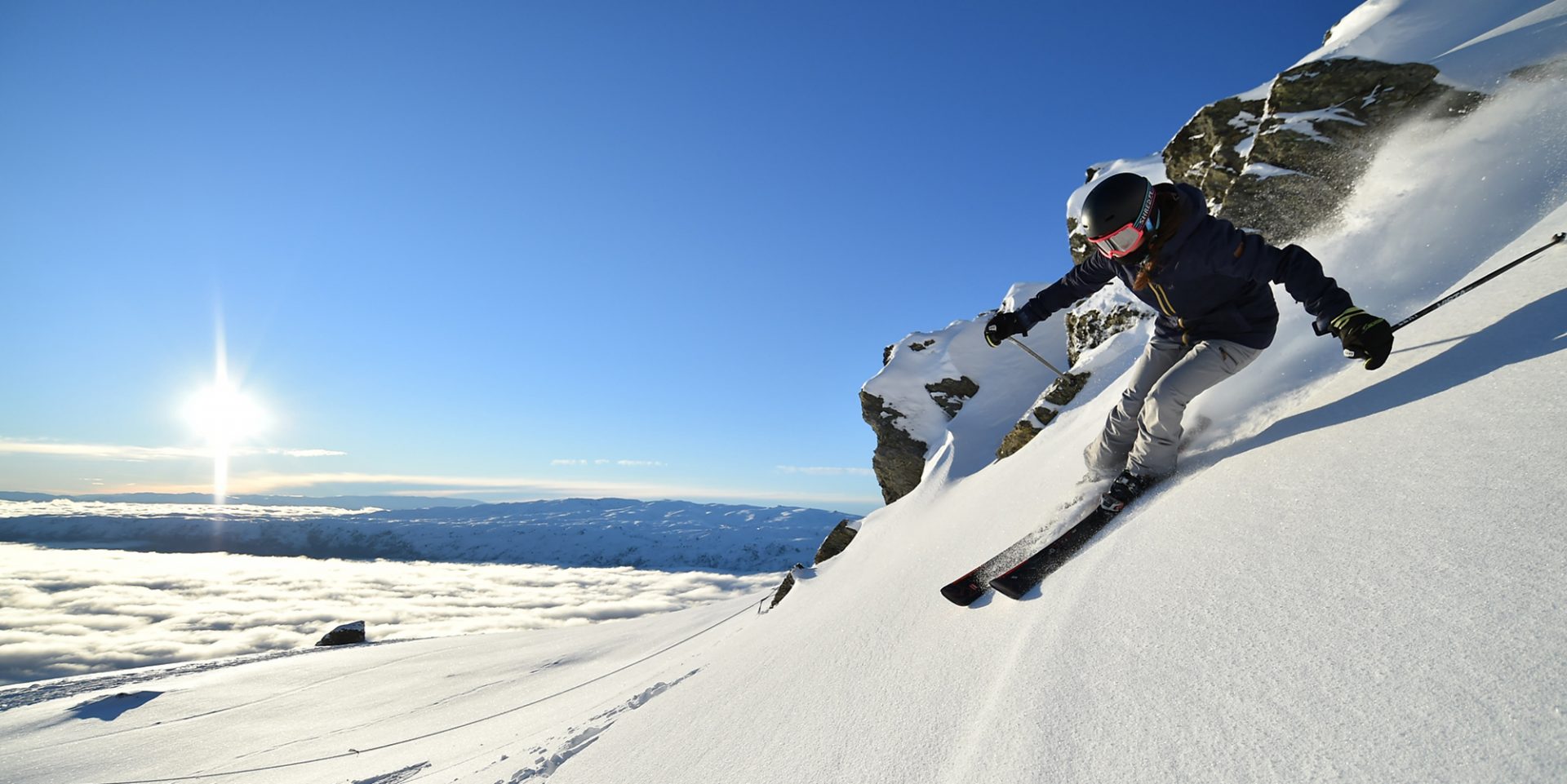 Cardrona Alpine Resort - Woman Ski - highres